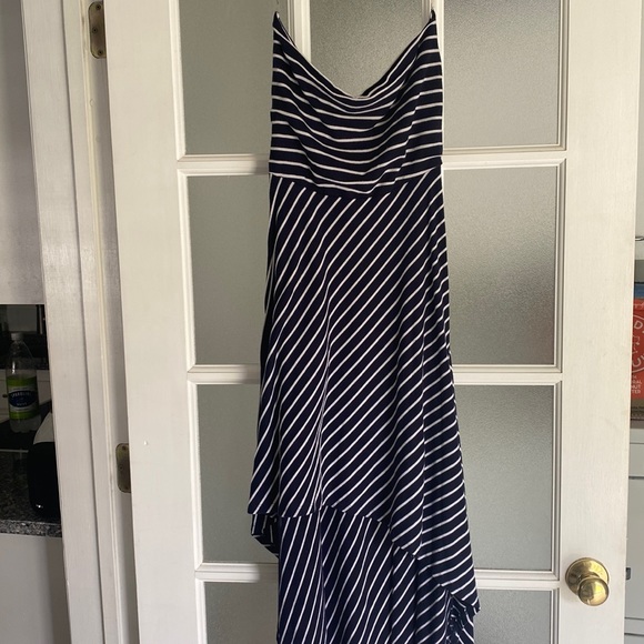 Dress - Picture 1 of 1